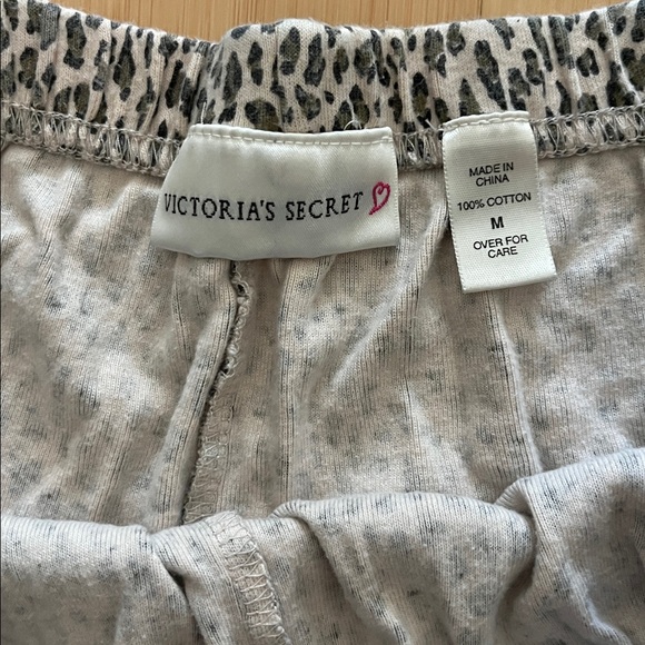 Vintage Victoria’s Secret cheetah print shorts cotton pajama M 90s y2k - Picture 2 of 3